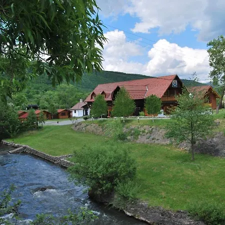 Zetavar And Bungalows Vendégház Zeteváralja