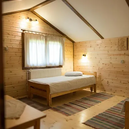 Zetavar And Bungalows Vendégház 3*